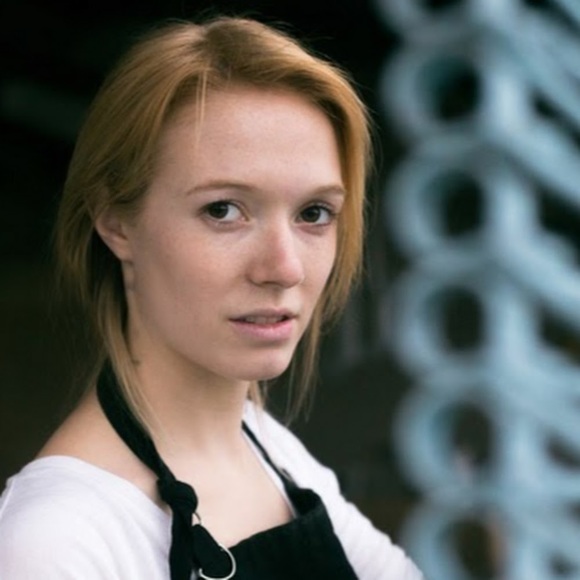 Meet your Posher, Gretta - Picture 1 of 1